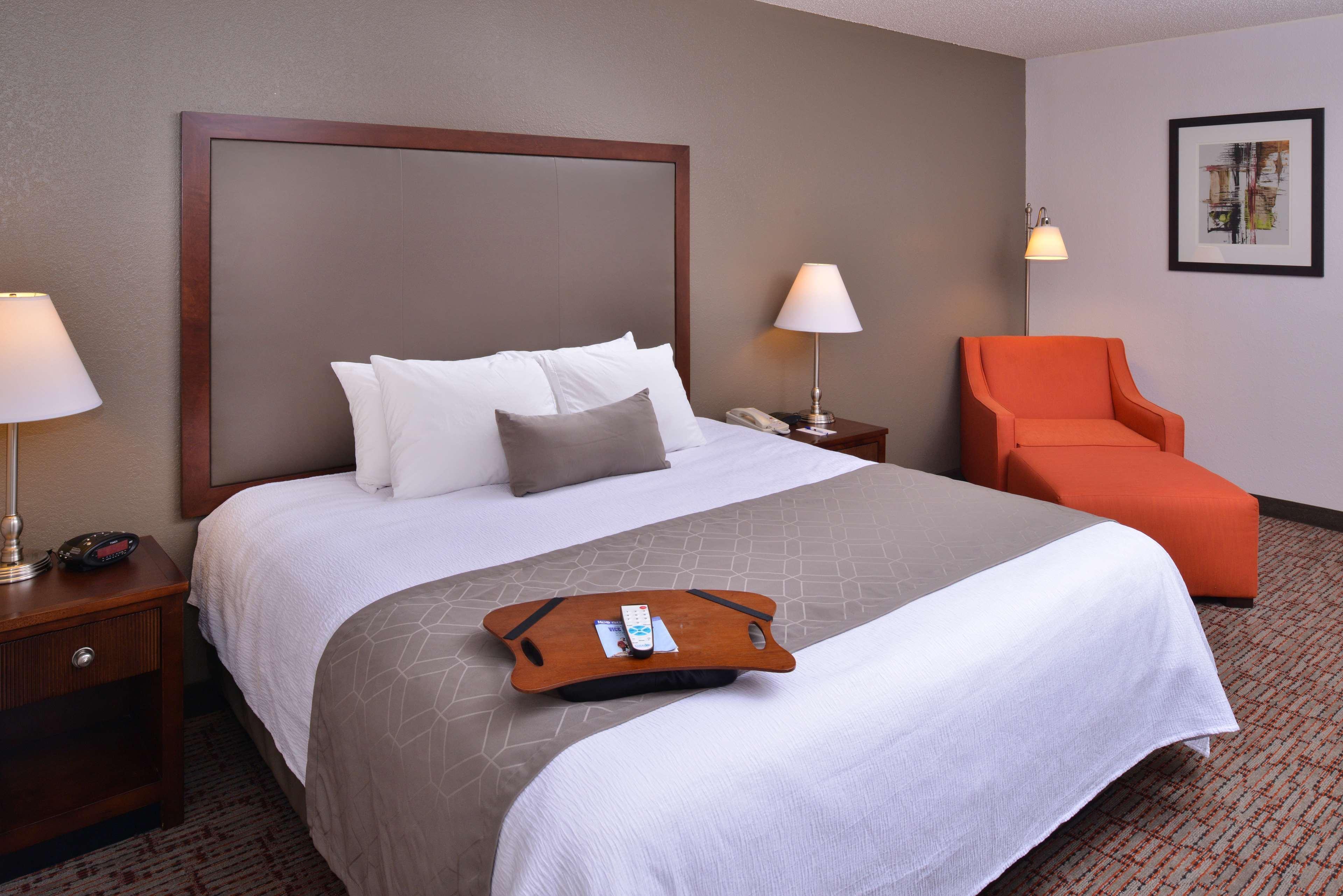 Best Western Plus Wichita West Airport Inn Eksteriør bilde
