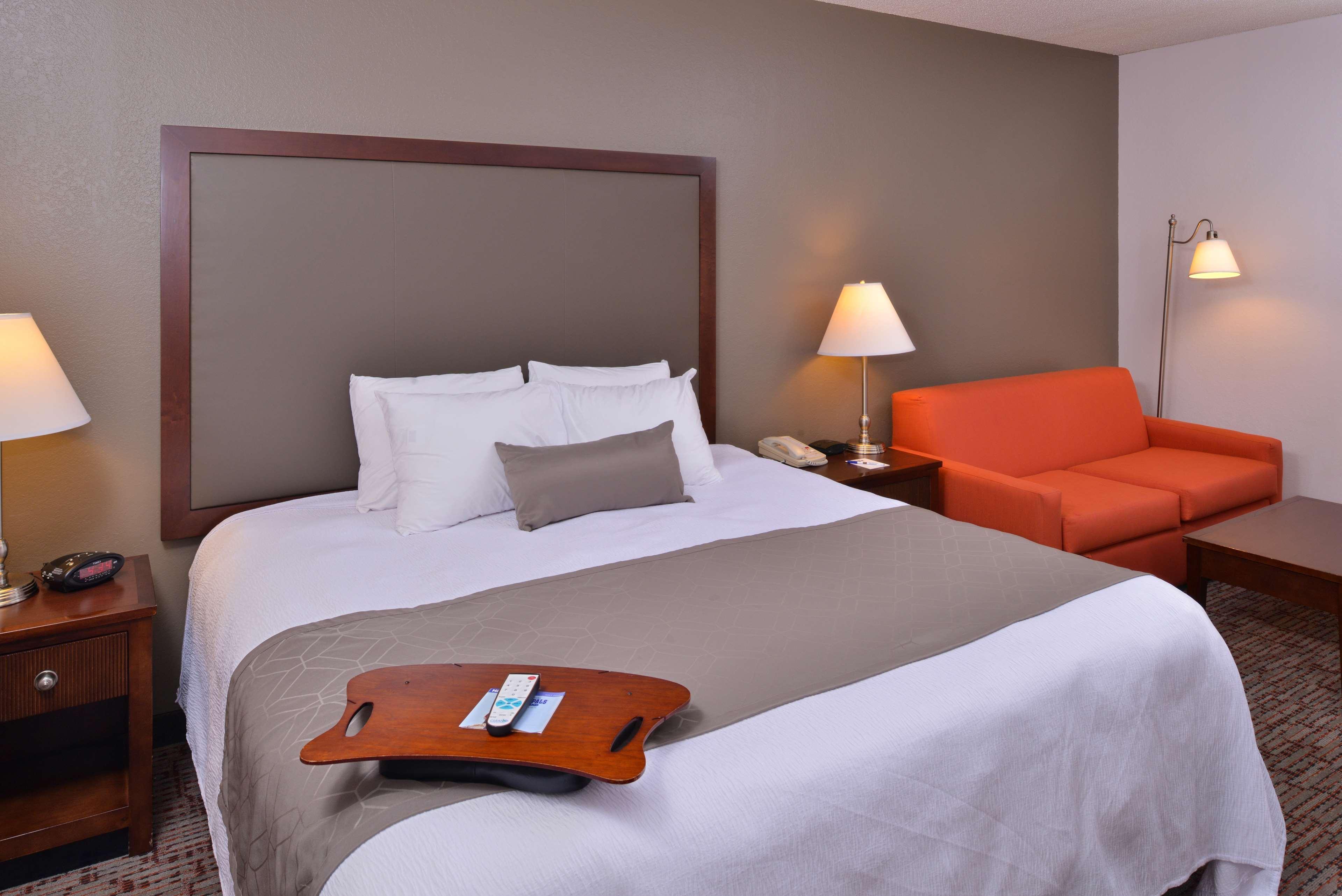 Best Western Plus Wichita West Airport Inn Eksteriør bilde
